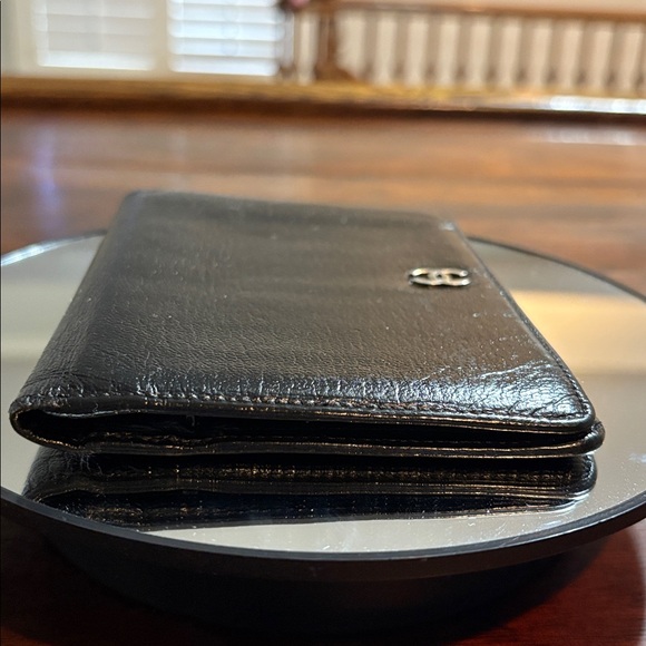 CHANEL Vintage Caviar Bi-fold Wallet in Black - Picture 6 of 14